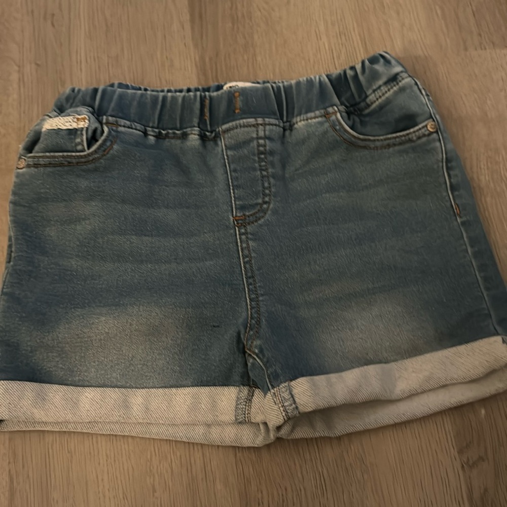 Adorable used denim shorts for little girl size small epic threads